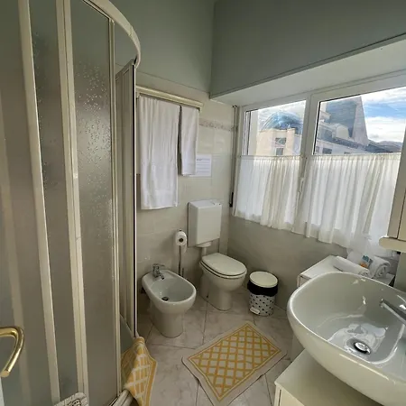 3' Feet From The Beach, Your Shelter By The Sea